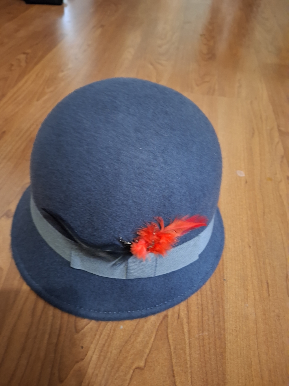 D&Y Navy Felt Cloche Hat with Gray Band and Red Feather